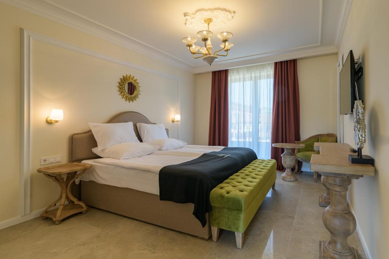 Villas For 4 Or 6 Adults In Therma Village Kranevo Bagian luar foto