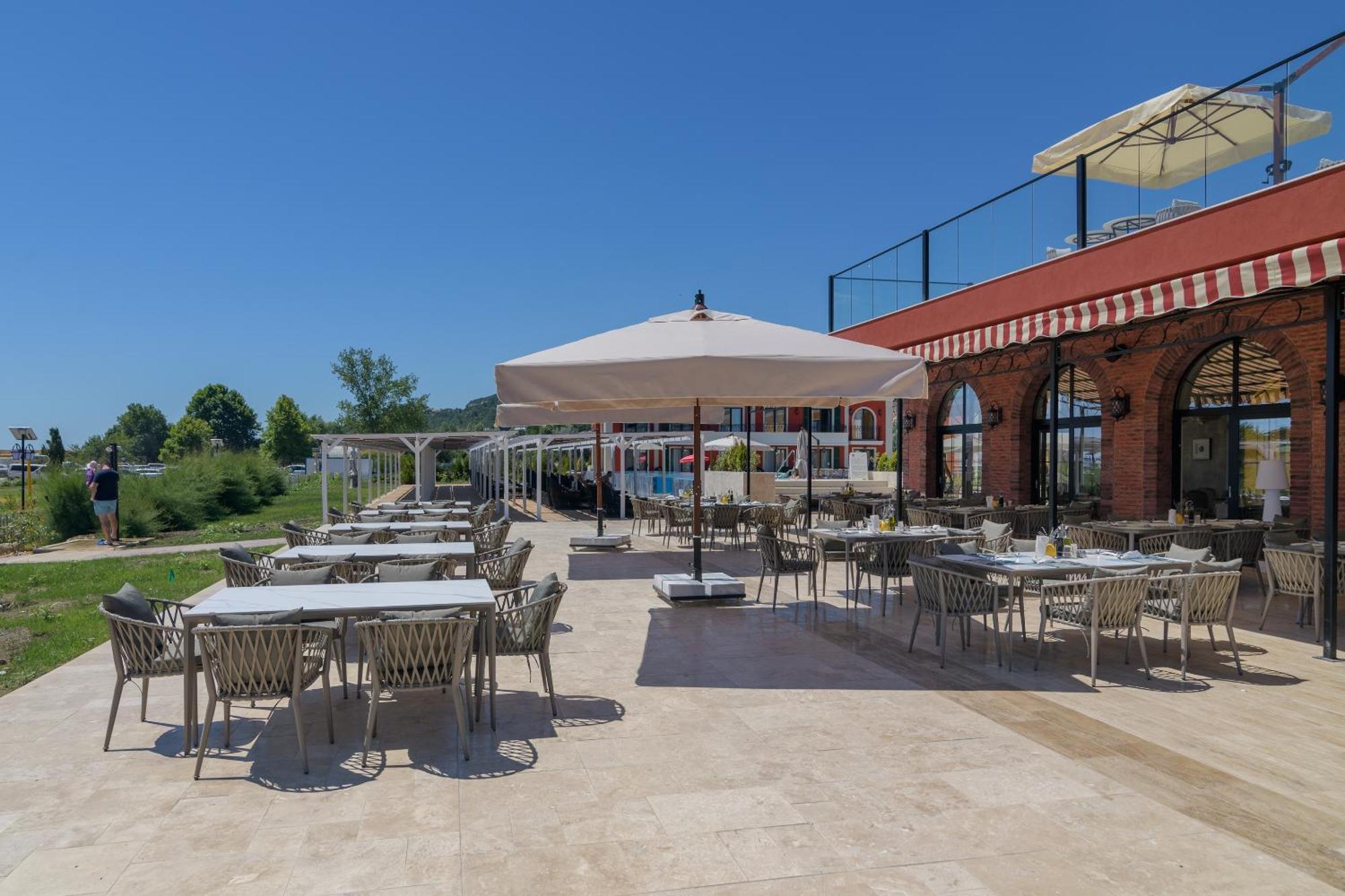 Villas For 4 Or 6 Adults In Therma Village Kranevo Bagian luar foto