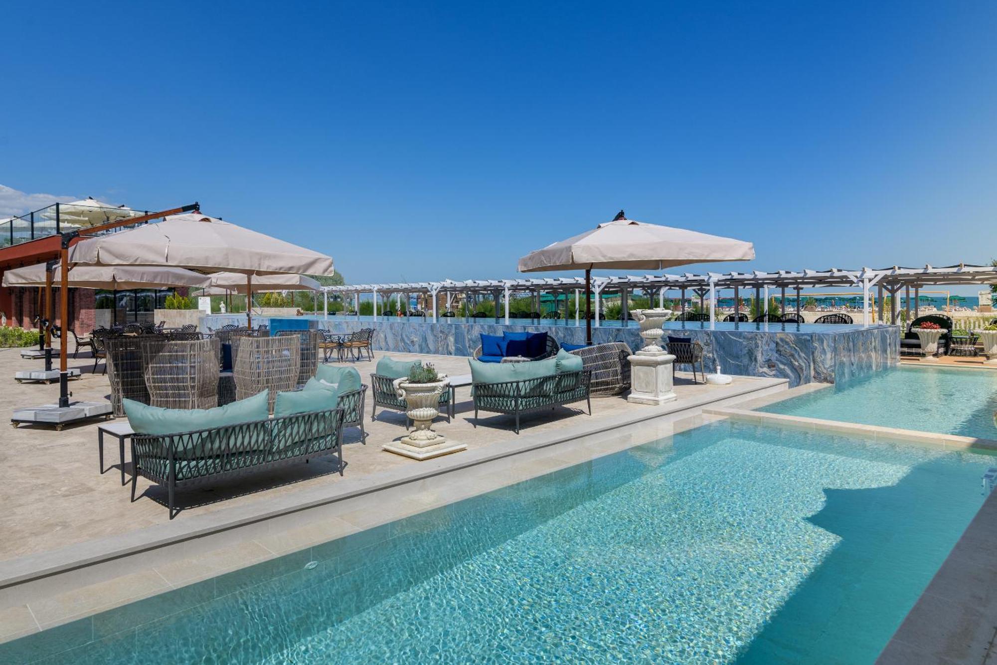 Villas For 4 Or 6 Adults In Therma Village Kranevo Bagian luar foto