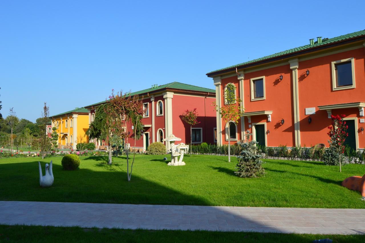 Villas For 4 Or 6 Adults In Therma Village Kranevo Bagian luar foto