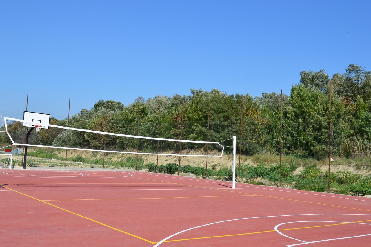 Villas For 4 Or 6 Adults In Therma Village Kranevo Bagian luar foto