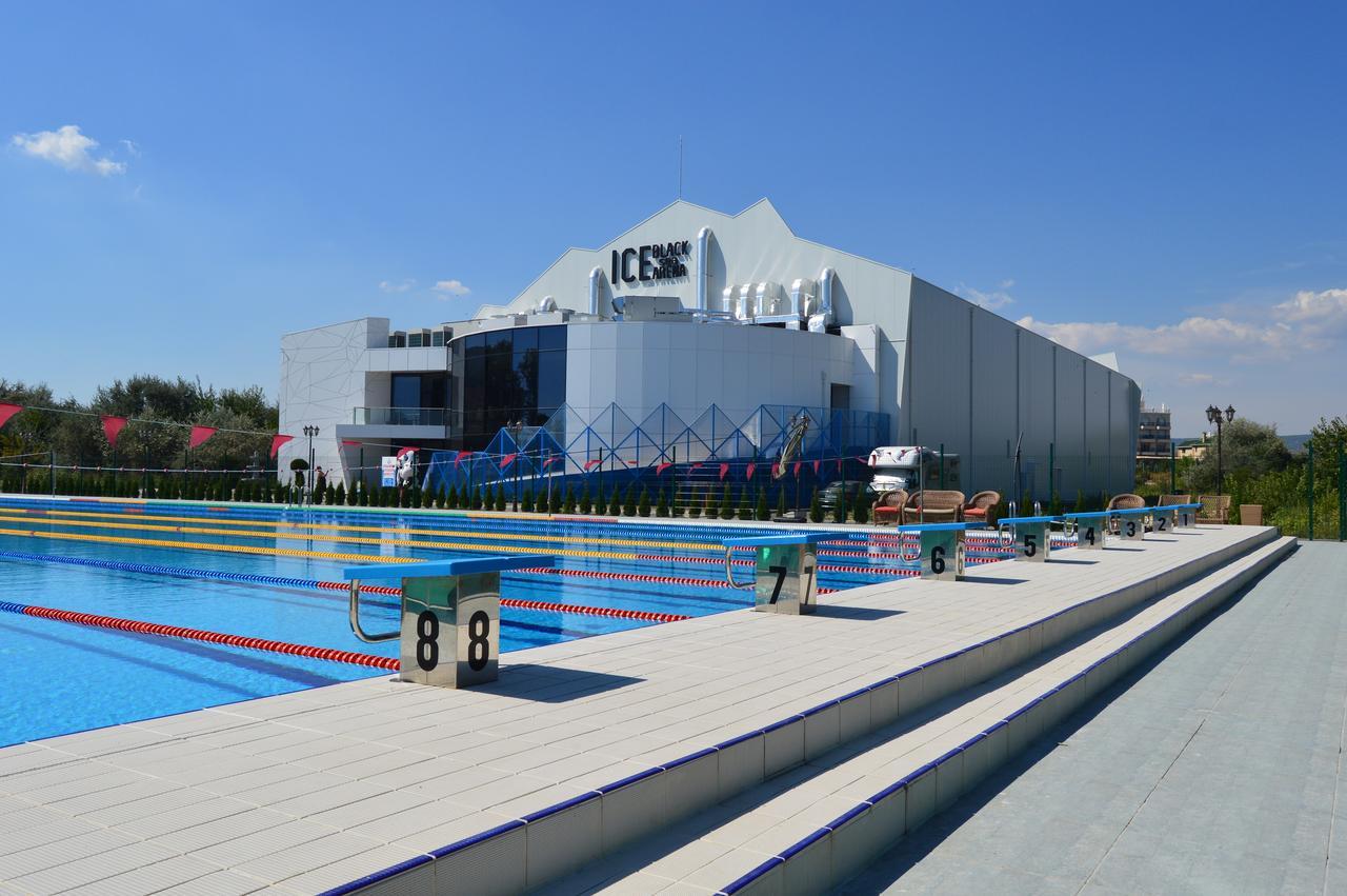 Villas For 4 Or 6 Adults In Therma Village Kranevo Bagian luar foto